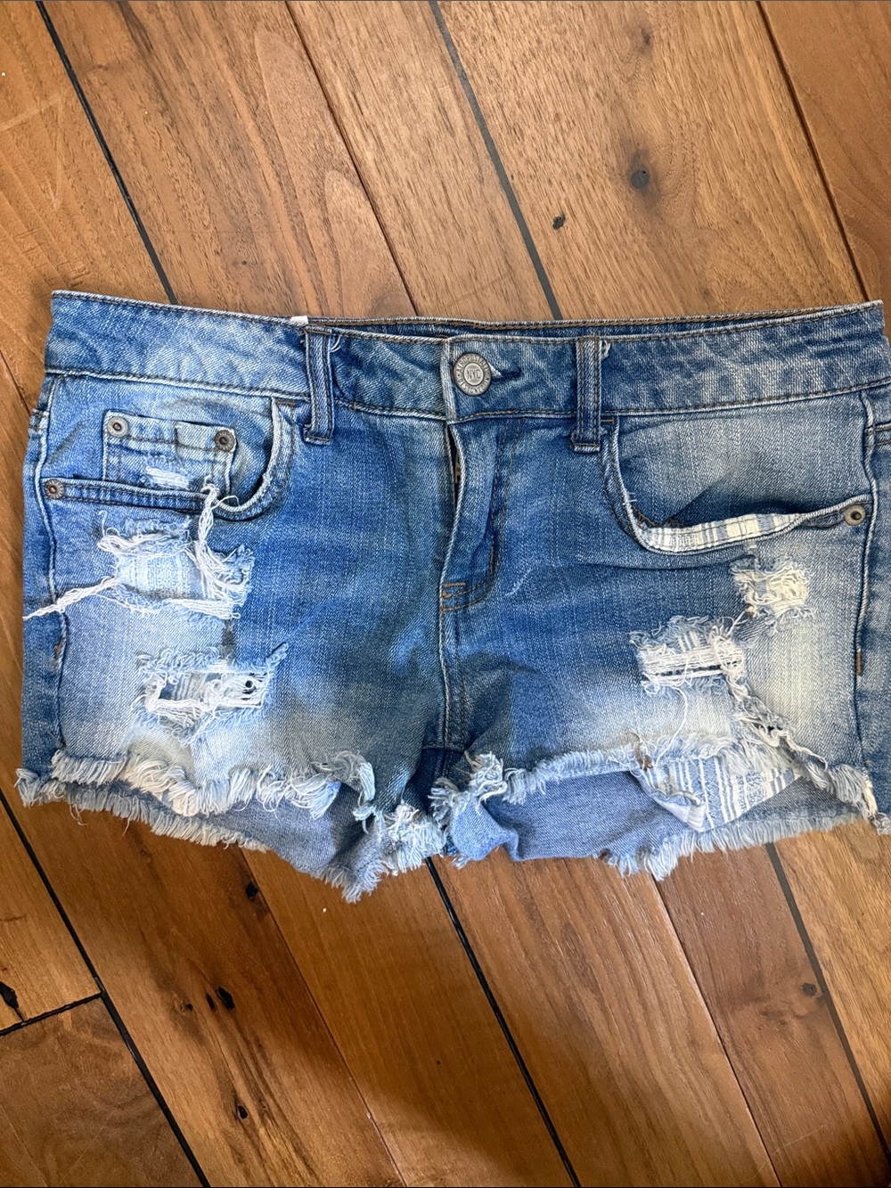 Aeropostale Distressed Blue Denim Women's Cutoff Shorts Sz 4